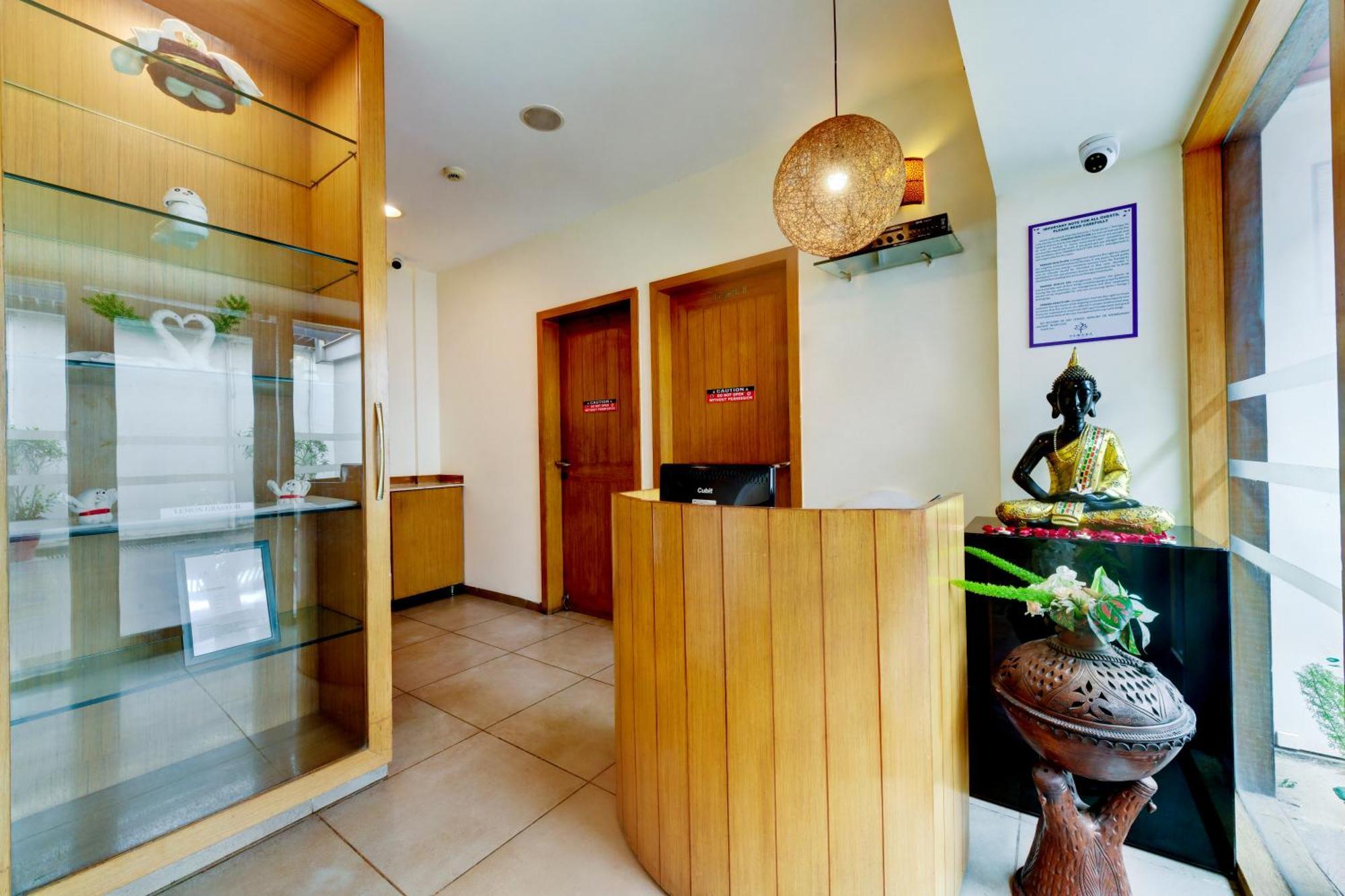 The Fern Residency Rajkot Hotel Bagian luar foto