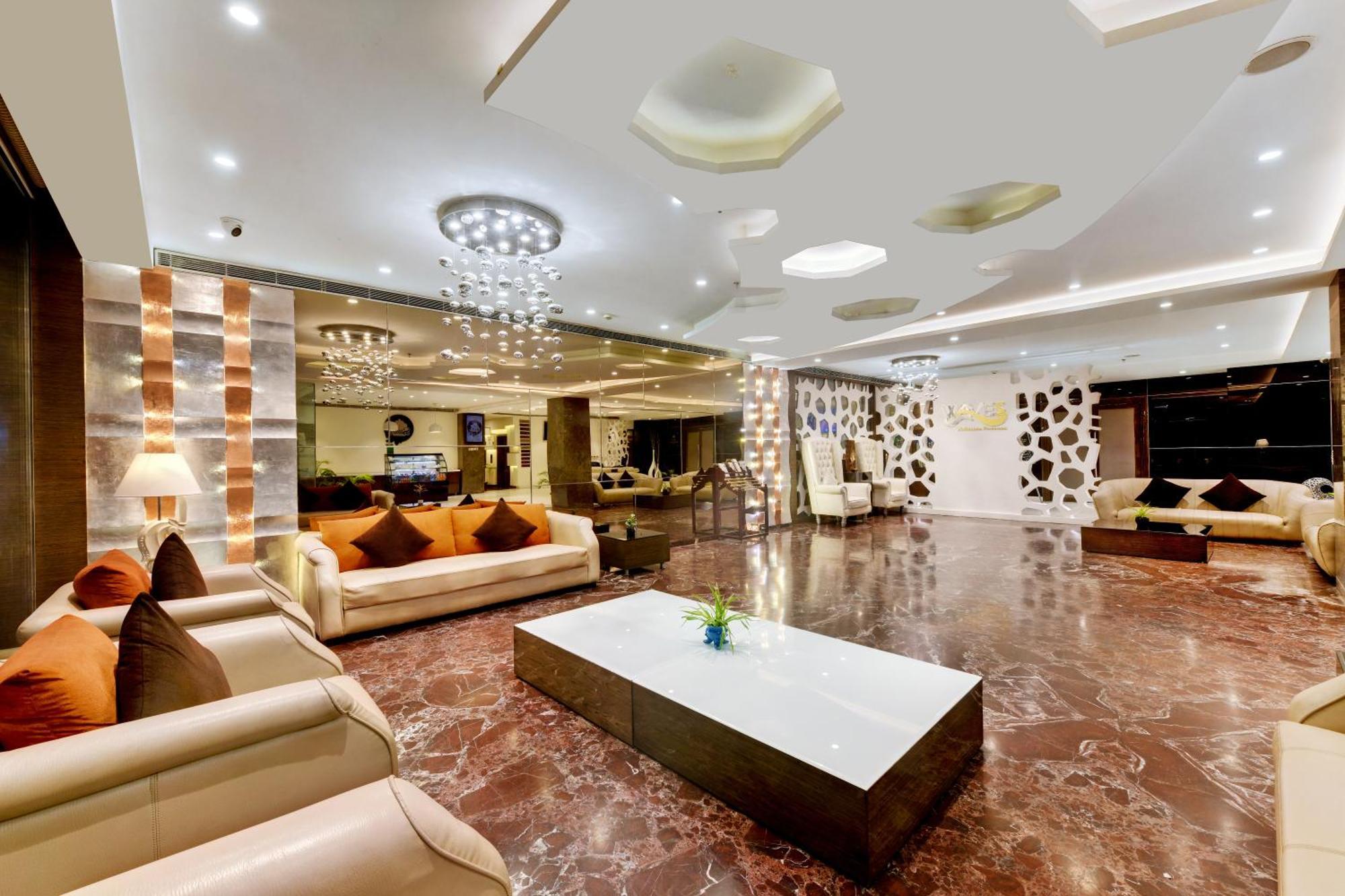 The Fern Residency Rajkot Hotel Bagian luar foto